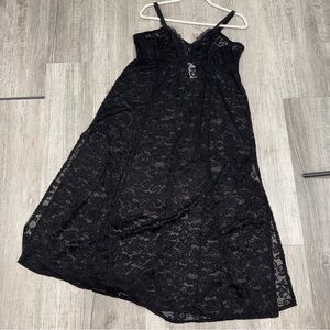 NWT torrid Black Floral Lace Slip size 1